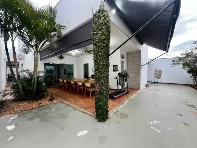 Sobrado com 3 Quartos à venda, 380m² no Fonte Grande, Contagem