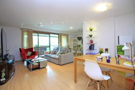 Apartamento com 3 Quartos à venda, 141m² no Passo da Areia, Porto Alegre