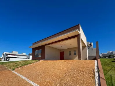 Casa de Condomínio com 3 Quartos para alugar, 155m² no Centro, Ibiporã