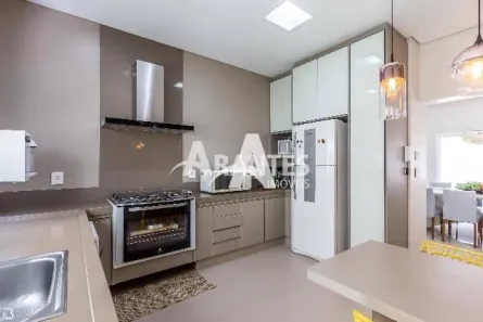Casa com 3 Quartos para alugar, 275m² no Nossa Senhora Aparecida, Uberlândia