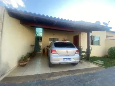 Casa de Condomínio com 3 Quartos à venda, 120m² no Minas Gerais, Uberlândia