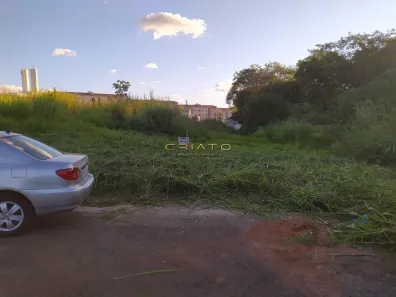 Lote/Terreno à venda, 300m² no Vila Fabril, Anápolis