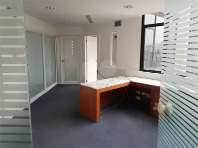 Sala Comercial para alugar, 220m² no Cidade Monções, São Paulo