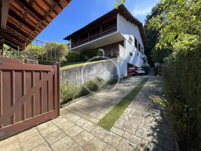 Casa com 3 Quartos à venda, 369m² no Parque do Ingá, Teresópolis