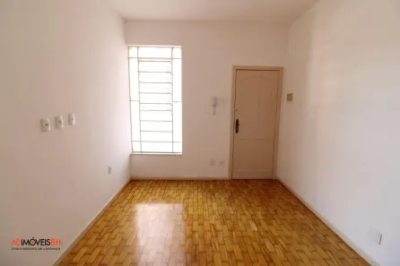Apartamento com 2 Quartos para alugar, 65m² no Sagrada Família, Belo Horizonte
