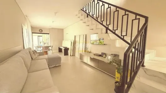 Casa com 3 Quartos à venda, 159m² no Glória, Joinville
