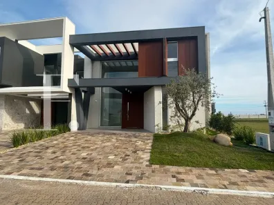 Sobrado com 4 Quartos à venda, 232m² no , Xangri-Lá
