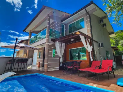 Sobrado com 3 Quartos à venda, 252m² no Enseada do Brito (Ens Brito), Palhoça