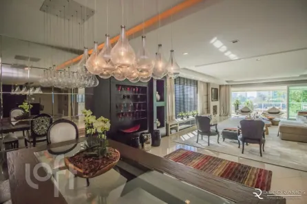 Apartamento com 3 Quartos à venda, 271m² no Três Figueiras, Porto Alegre