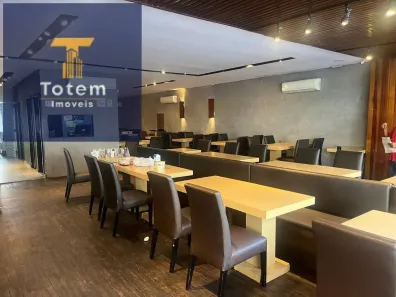 Ponto Comercial para alugar, 242m² no Vila Olímpia, São Paulo