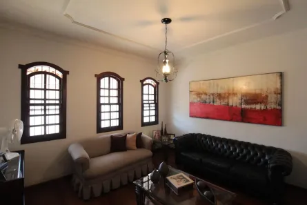 Casa com 3 Quartos à venda, 172m² no Santa Amélia, Belo Horizonte