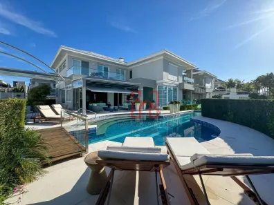 Casa com 6 Quartos à venda, 1085m² no Jurerê Internacional, Florianópolis