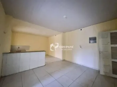 Casa com 2 Quartos para alugar, 140m² no Guajeru, Fortaleza
