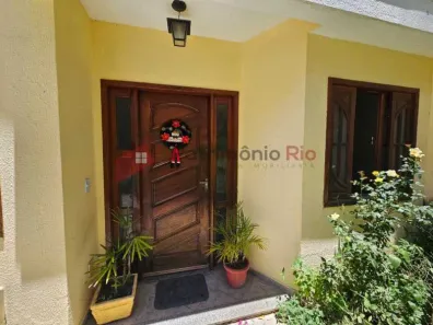 Casa de Condomínio com 2 Quartos à venda, 88m² no Irajá, Rio de Janeiro
