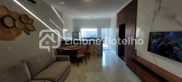 Casa com 3 Quartos para alugar, 120m² no Santa Rosa, Uberlândia