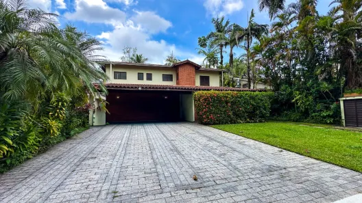 Casa com 5 Quartos à venda, 400m² no Enseada, Guarujá