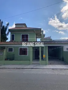 Sobrado com 3 Quartos à venda, 180m² no Três Vendas, Pelotas