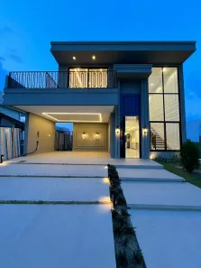 Sobrado com 4 Quartos à venda, 270m² no Novo Aleixo, Manaus