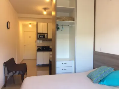 Flat com 1 Quarto para alugar, 30m² no Granja Viana, Cotia