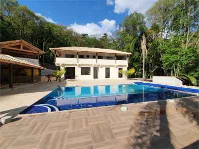 Casa de Condomínio com 6 Quartos para venda ou aluguel, 1000m² no Caraguatá, Mairiporã