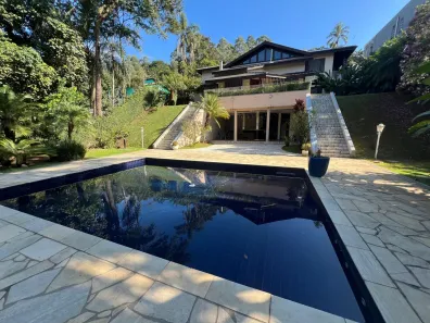 Casa de Condomínio com 3 Quartos para alugar, 648m² no Alpes dos Araçás (Jordanésia), Cajamar