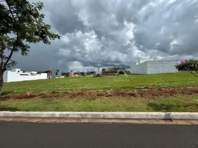Lote/Terreno à venda, 250m² no Residencial Samambaia, São Carlos
