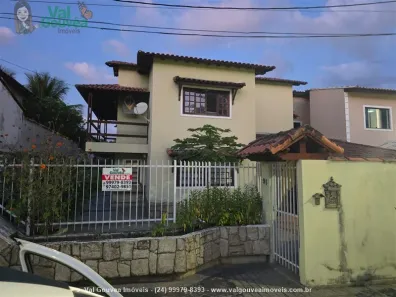 Casa com 5 Quartos à venda, 222m² no Montese, Resende