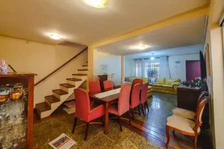 Casa com 3 Quartos à venda, 220m² no Vila Mariana, São Paulo