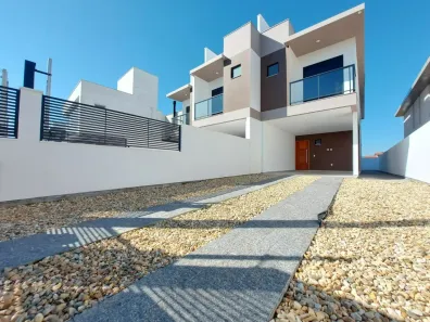 Casa com 3 Quartos para alugar, 155m² no Pântano do Sul, Florianópolis