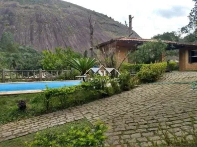 Fazenda/Sítio com 3 Quartos à venda, 300m² no Araras, Petrópolis