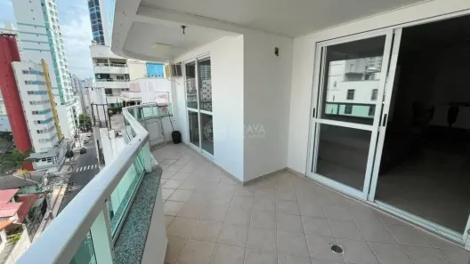 Apartamento com 3 Quartos para alugar, 95m² no Centro, Balneário Camboriú