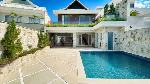 Casa de Condomínio com 4 Quartos para alugar, 350m² no Recreio dos Bandeirantes, Rio de Janeiro