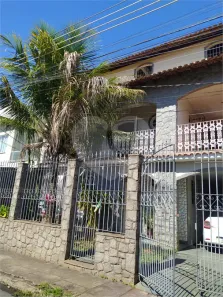 Casa com 5 Quartos à venda, 298m² no Jardim Veneza, Volta Redonda