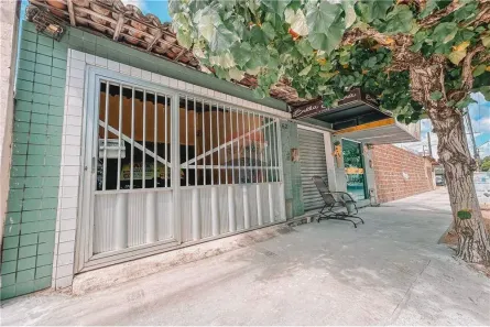 Casa com 2 Quartos à venda, 158m² no Lagoa Nova, Natal