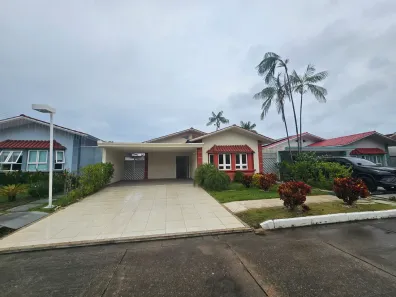 Casa de Condomínio com 4 Quartos à venda, 161m² no Flores, Manaus