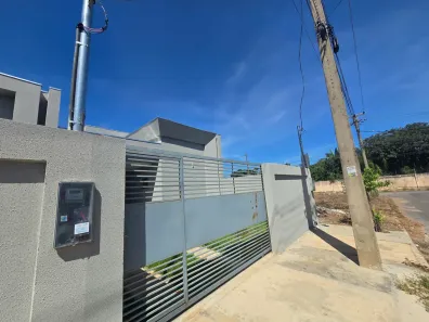 Casa com 3 Quartos à venda, 130m² no Jardim Universitário, Cuiabá
