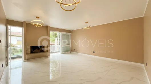 Casa com 3 Quartos à venda, 224m² no Jardim Lindóia, Porto Alegre