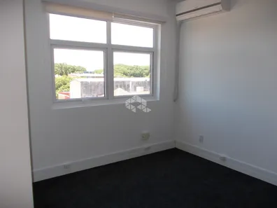 Sala Comercial à venda, 40m² no São Geraldo, Porto Alegre