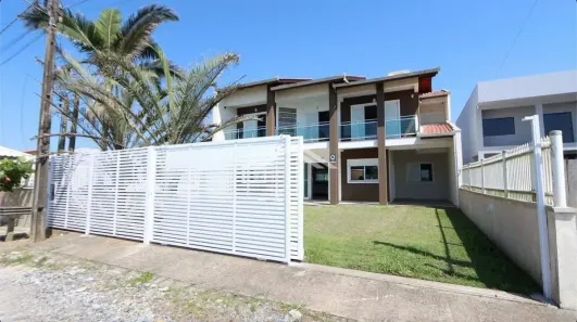 Sobrado com 5 Quartos à venda, 259m² no Cambijú, Itapoá