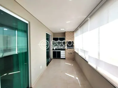 Apartamento com 4 Quartos à venda, 131m² no Santa Mônica, Uberlândia
