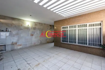 Casa com 3 Quartos para alugar, 250m² no Jardim Bom Clima, Guarulhos