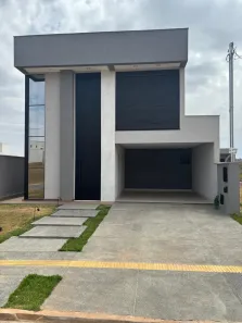 Casa de Condomínio com 4 Quartos à venda, 209m² no Jardins Capri, Senador Canedo