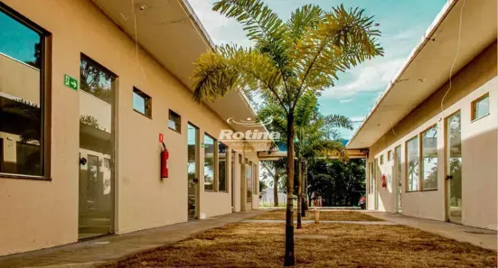 Ponto Comercial para alugar, 35m² no Jardim Europa, Uberlândia