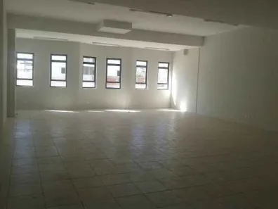 Sala Comercial para alugar, 136m² no Vila Nova Cidade Universitária, Bauru