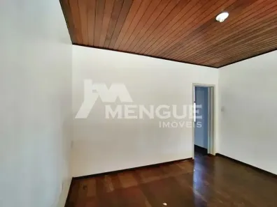 Casa com 2 Quartos para alugar, 104m² no Floresta, Porto Alegre