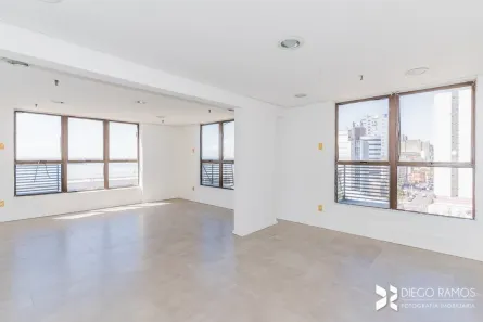 Sala Comercial para alugar, 120m² no Centro Histórico, Porto Alegre