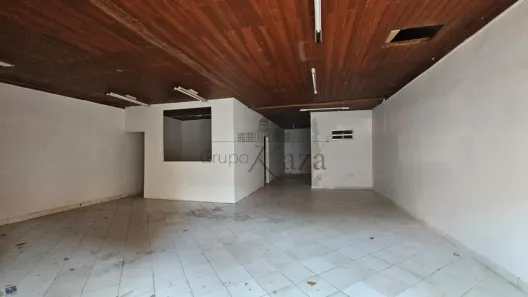 Prédio Comercial à venda, 110m² no Centro, São José dos Campos