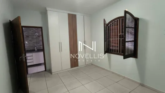 Casa com 3 Quartos para alugar, 150m² no Jardim Santa Maria, Jacareí