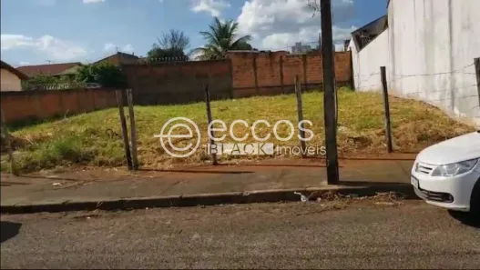 Lote/Terreno à venda, 600m² no Pampulha, Uberlândia