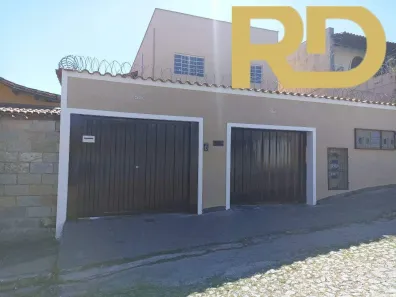 Casa com 5 Quartos para alugar, 112m² no Esplanada, Belo Horizonte